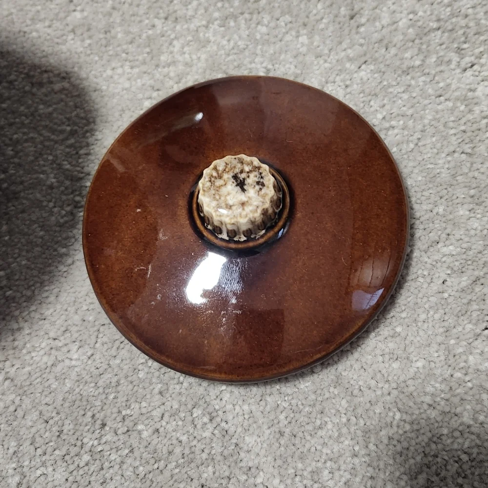 Vintage Hull Oven Proof Drip Glaze Bean Pot with Lid Made‎ In USA